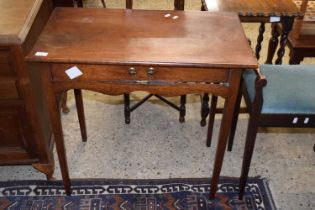 Small Georgian mahogany single drawer side table, 77cm wide