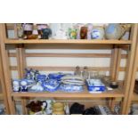 Mixed Lot: Assorted blue and white glass ware and other items