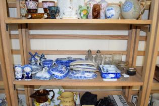 Mixed Lot: Assorted blue and white glass ware and other items