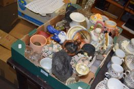 Mixed Lot: Assorted ceramics and glass