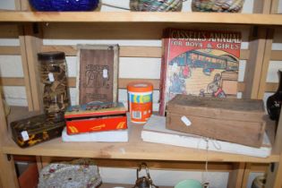 Mixed Lot: Collectors tins, vintage jigsaws and other items