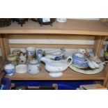 Mixed Lot: Ceramics to include sauce boats, tea wares, dinner wares and other items