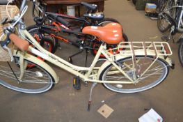 Lady's cream Viking Belgravia bicycle