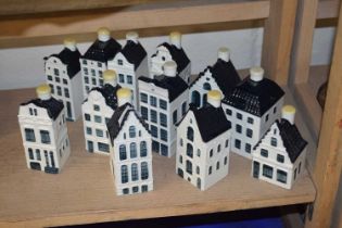 Quantity of blue Delft Dutch houses