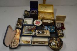 Quantity of assorted costume jewellery and other items