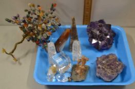 Quantity of mineral specimens to include quartz, agate, amethyst and others