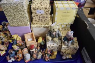 Quantity of resin teddy bears, some boxed