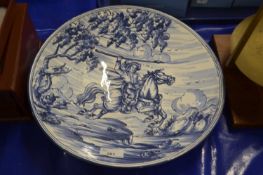 Modern Continental blue and white bowl decorated with figure on horseback