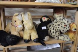 Quantity of vintage cuddly toys