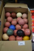 Quantity of vintage snooker balls