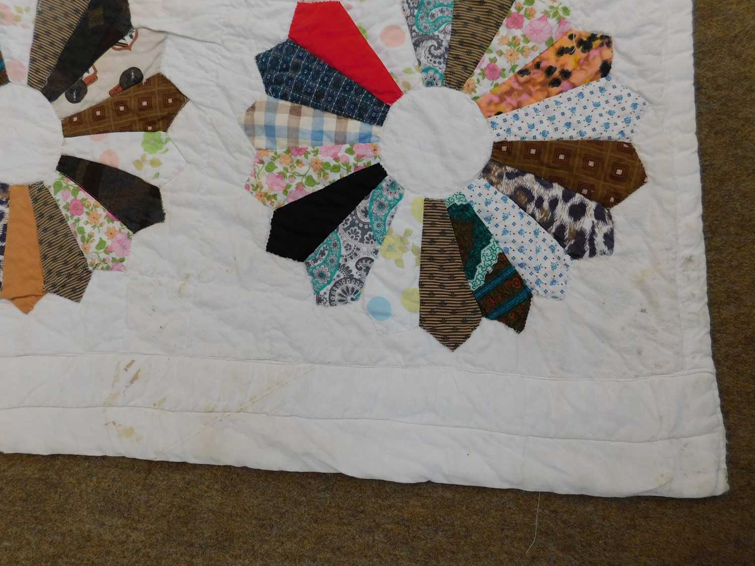 A patchwork quilt, with cream ground and multi colour patchwork design, approx. 168 x 190cm - Image 6 of 11