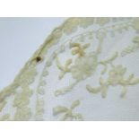 An Edwardian lace shawl, approx. 179 x 250cm