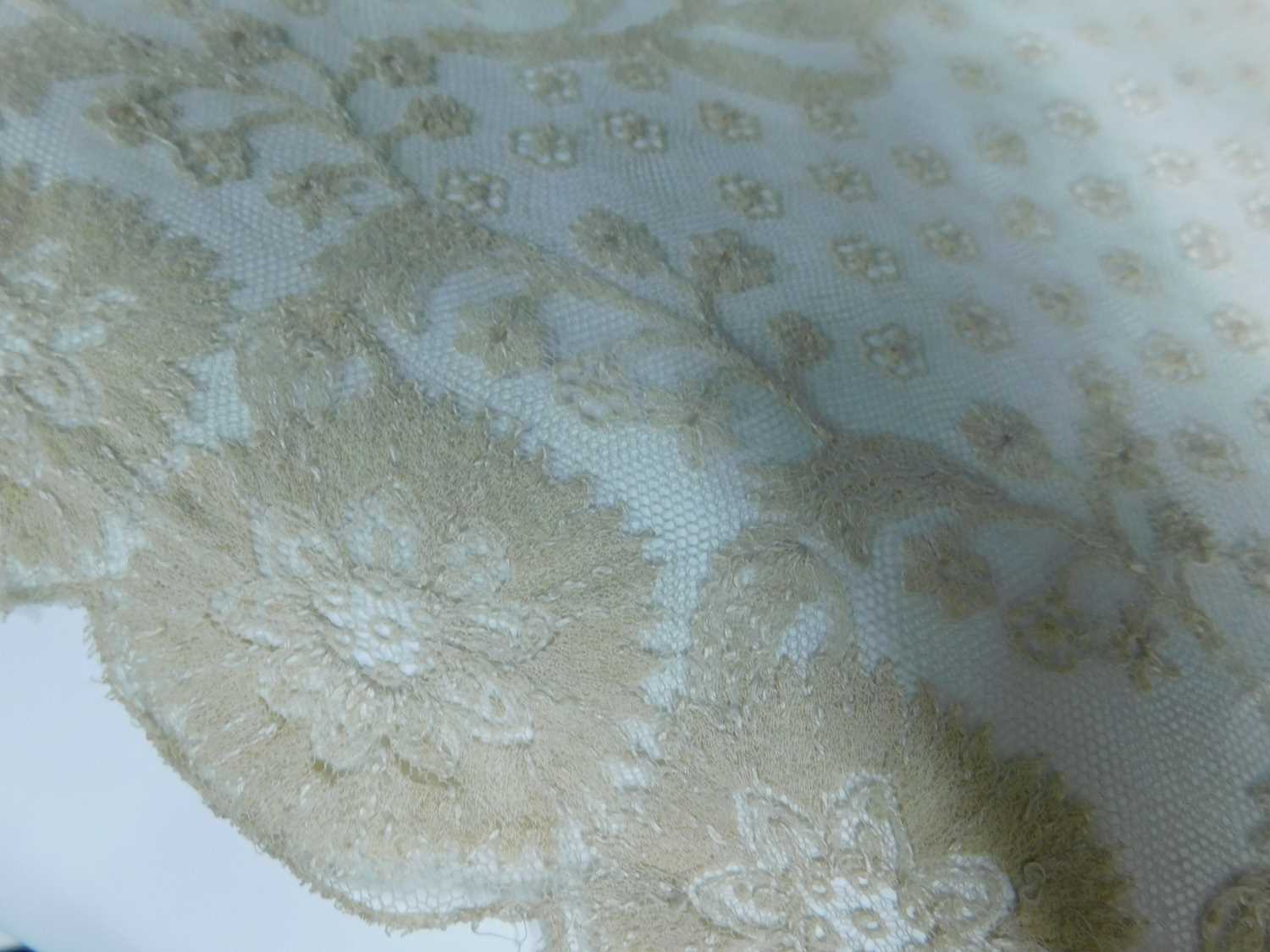 A Nottingham lace shawl with scalloped floral edges, with a border of flowers and all over dot and - Image 3 of 7