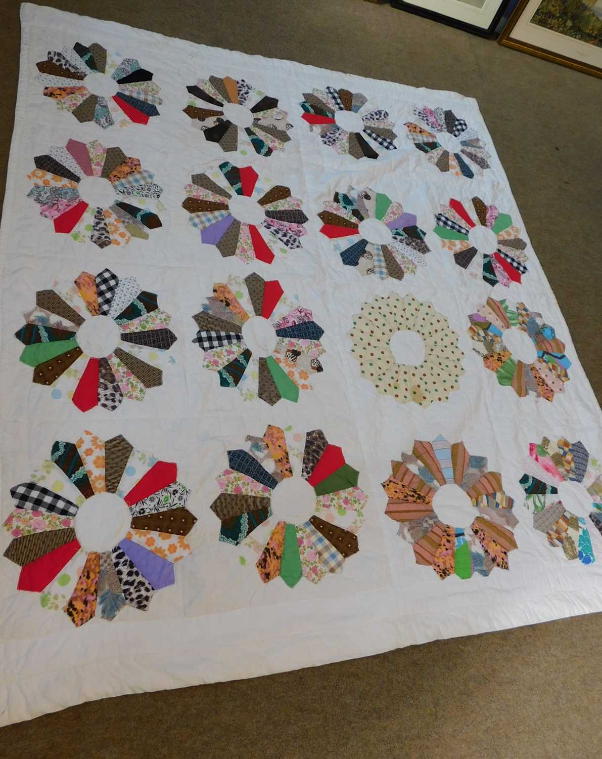 A patchwork quilt, with cream ground and multi colour patchwork design, approx. 168 x 190cm - Image 4 of 11