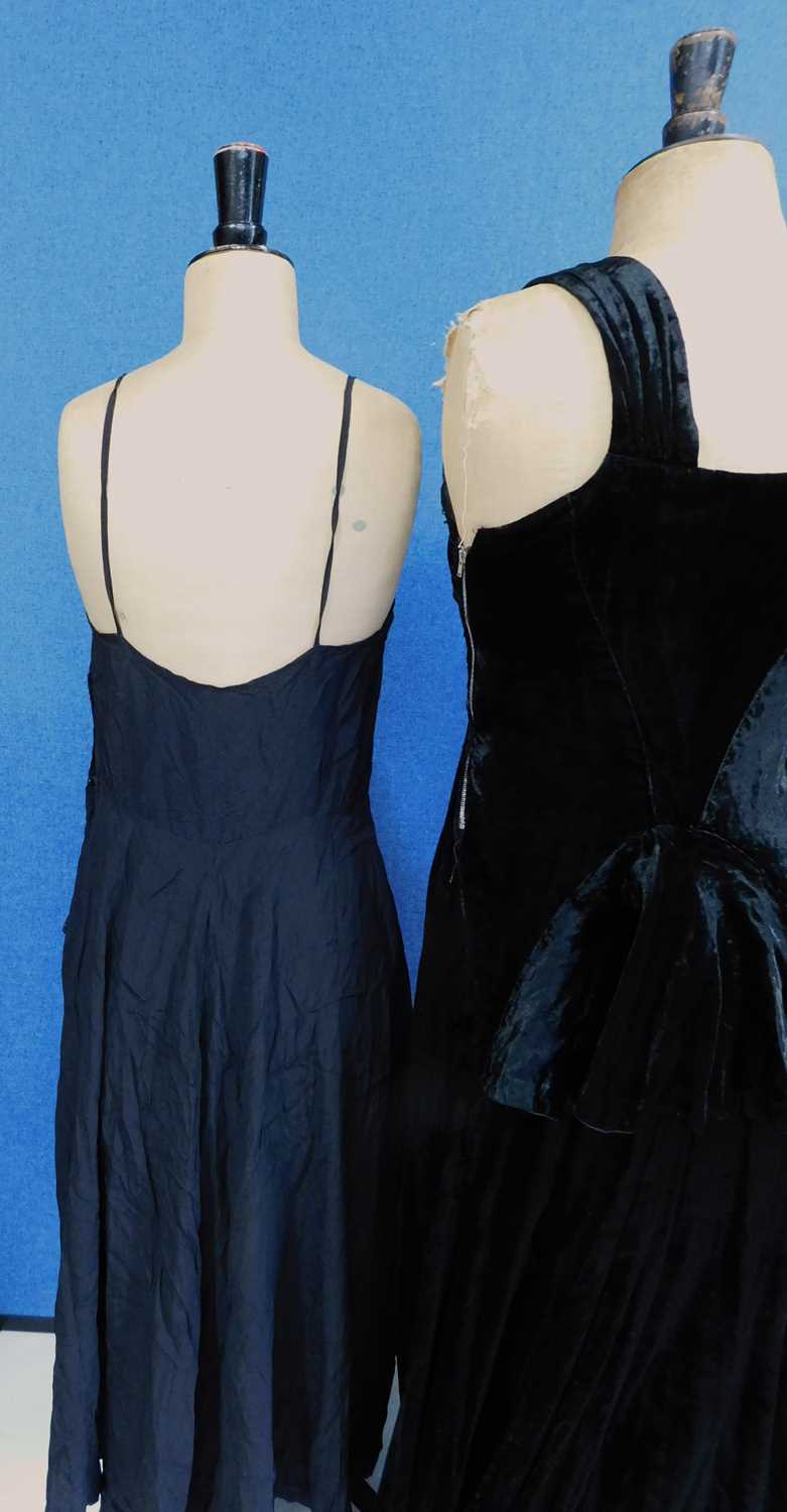 A c.1940's black sleeveless velvet evening gown together with a c.mid 20th century black satin - Image 2 of 6