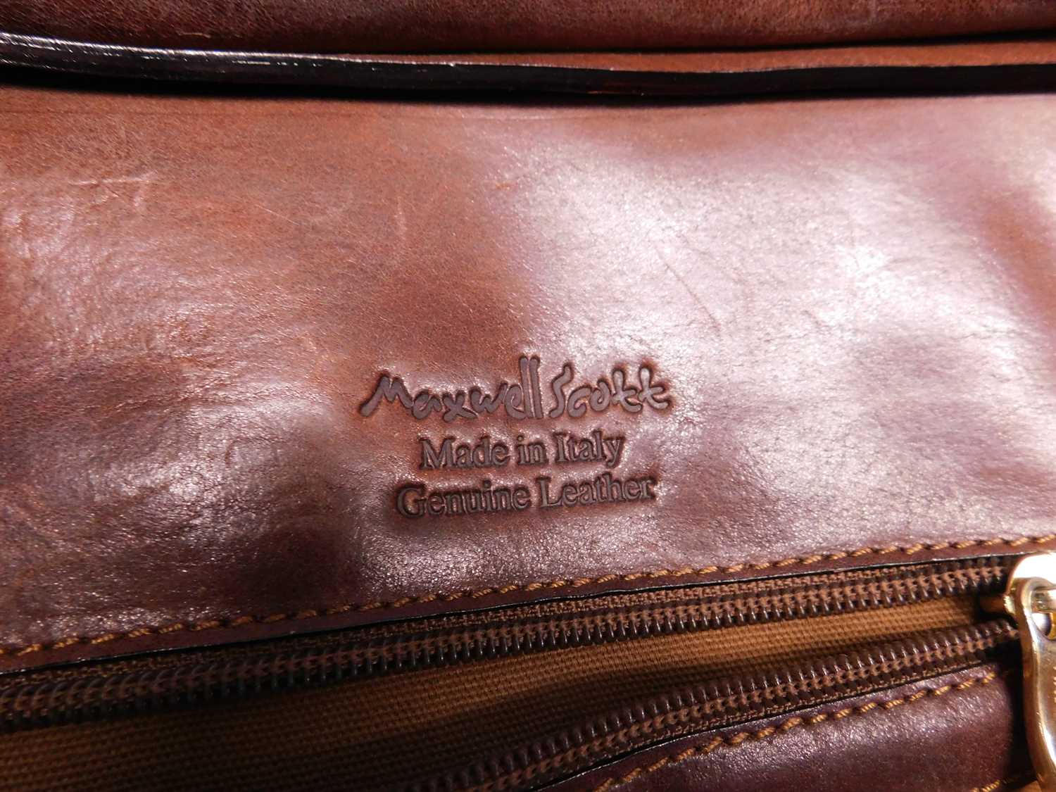 A chestnut brown leather bag by Maxwell Scott, approx 35cm wide with original dustbag - Image 7 of 7