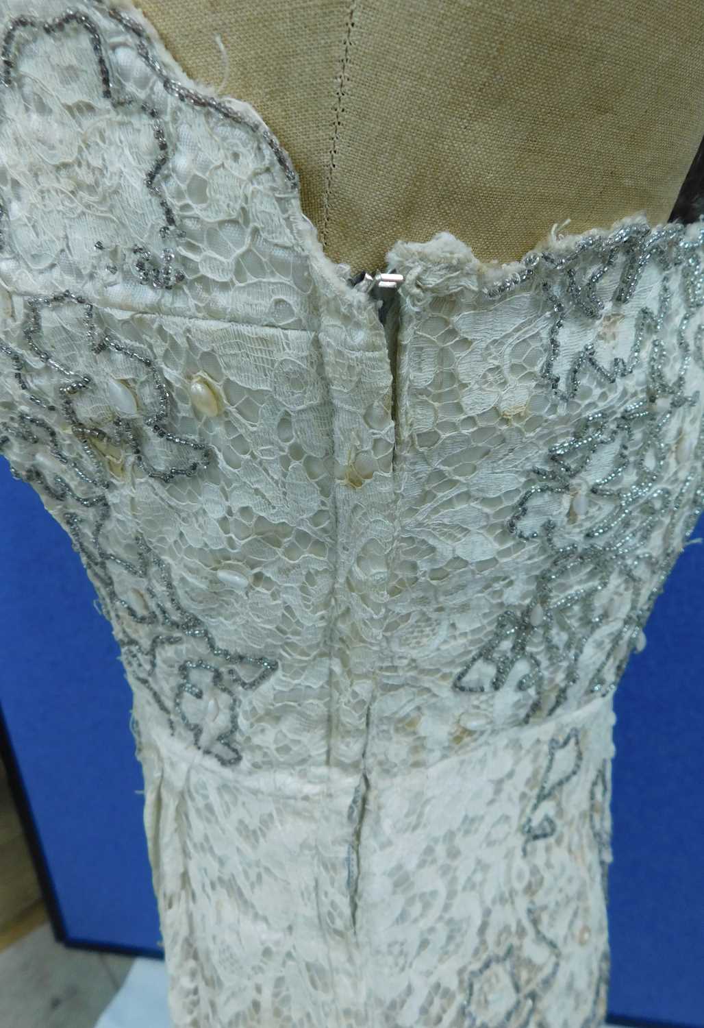 A mid 20th Century strapless beaded cocktail dress with boned corset, lace overlay with beaded - Image 7 of 7