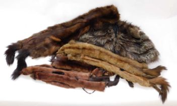 A quantity of assorted fur stoles