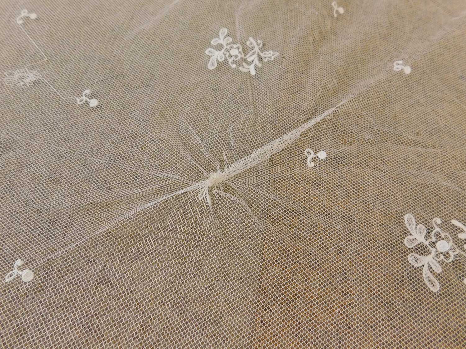 A late Victorian lace veil/shawl, with scalloped edges and floral detail throughout, approx. 163 x - Image 2 of 5