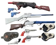 A collection of various vintage toy guns, to include: - Marx machine gun - Crescent 'Rustler Range