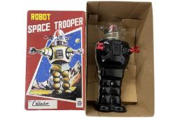 A boxed tinplate Robot Space Trooper by Ha Ha Toy (China)