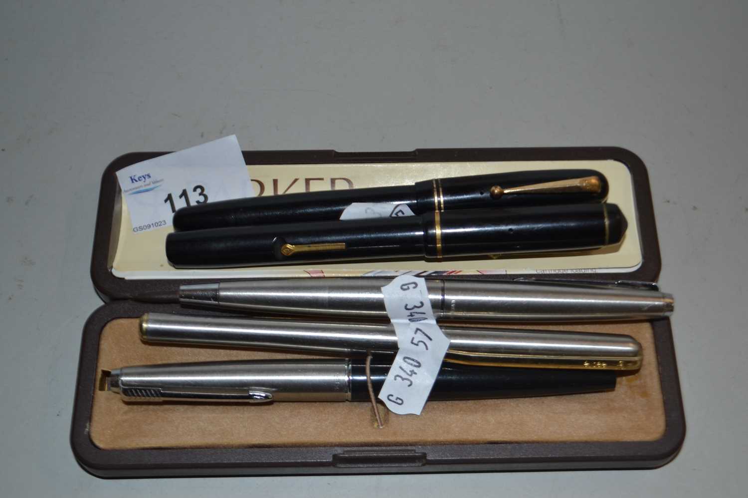 Mixed Lot: Parker and other pens