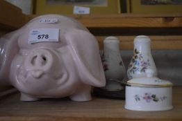 Mixed Lot: Piggy bank and a cruet