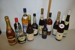 Mixed Lot: Moet & Chandon champagne, Cinzano Bianco, Harveys Bristol Cream and others (12)