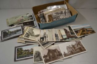 Box of various early 20th Century postcards to include some local interest