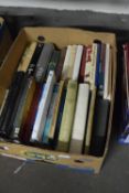 Box containing quantity of various hard back and other reference books etc inc art interest