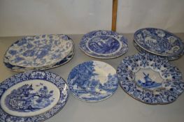 Mixed Lot: Various blue and white ceramics to include a pair of Delft small wall plates with