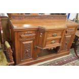 Late Victorian American walnut sideboard with carved decoration