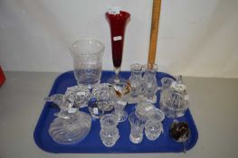 A tray of various assorted small glass vases, ornaments etc