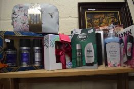 Quantity of various gents and ladies toiletries (boxed)