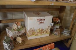 Quantity of boxed Lilliput Lane cottage figures