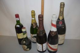 Mixed Lot: Moet & Chandon Champagne and various others plus a further bottle of Chateau la Lagune