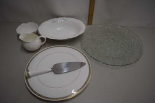 Mixed Lot: Coalport jug and two small bowls together with a Wedgwood Francesca pattern cake dish and