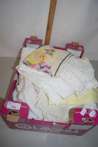Box of various assorted table linen