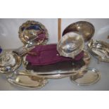 Mixed Lot: Large silver plated serving trays, varous entree dishes, chaffing dish and other items