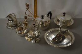 Mixed Lot: Various silver plated wares and other items