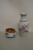 Mixed Lot: Modern Oriental vase, a further clam ornament and a small dish