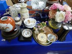 Mixed Lot: Pottery table lamp, ginger jar and covers, model flowers, glass swans etc
