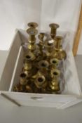 Mixed Lot: Various brass candlesticks