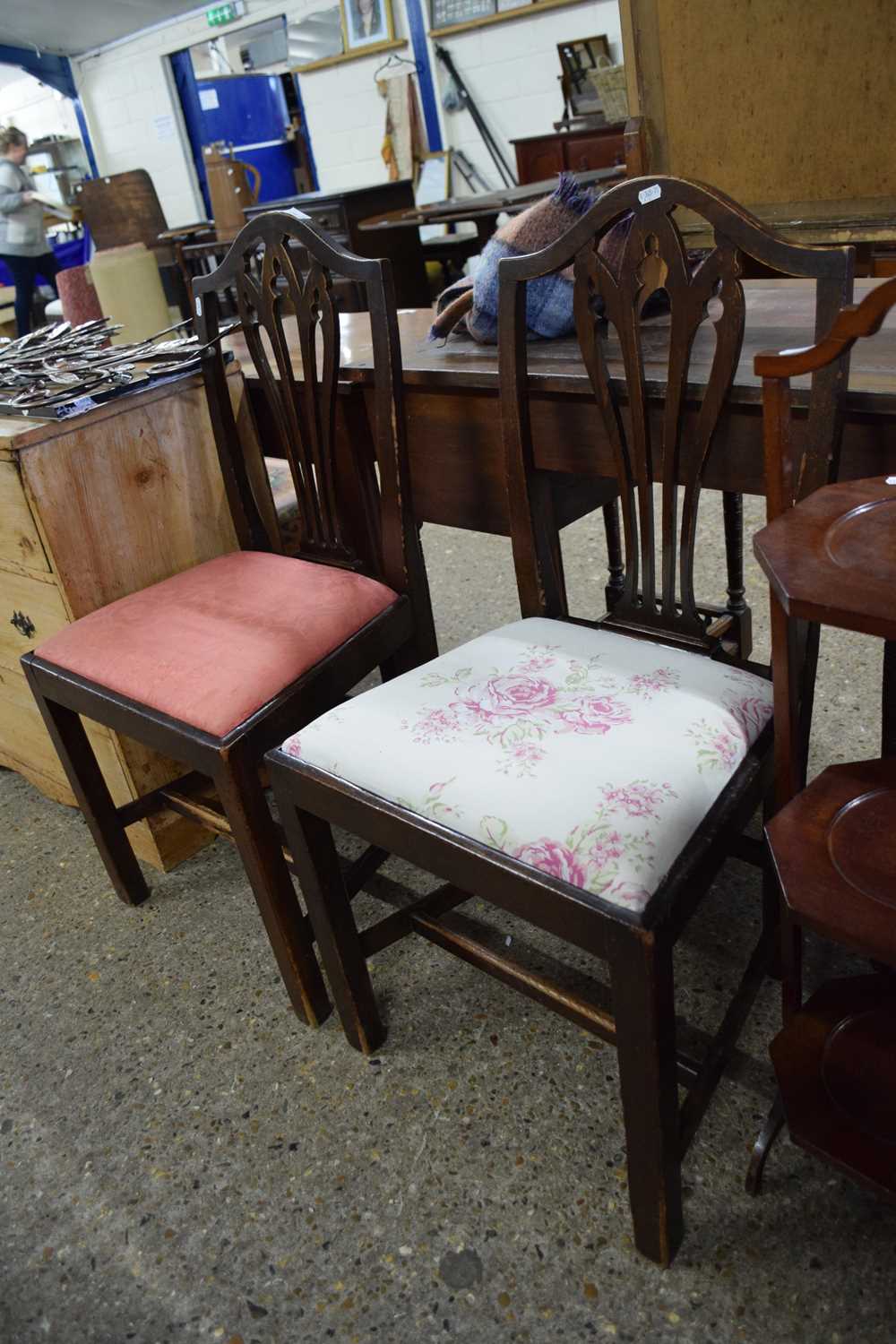 A pair of 19th Century dining chairs with pierced backs - Image 2 of 2