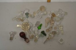 Box of decanter stoppers