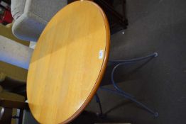 A round folding table
