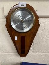 Wall mounted barometer