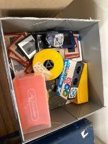 Quantity of vintage camera slides, flash bulbs and other accessories