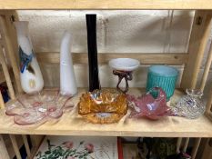 Mixed Lot: Modern glass ware and others similar