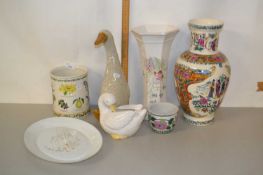 Mixed Lot: Modern Oriental vase, model ducks and other ceramics
